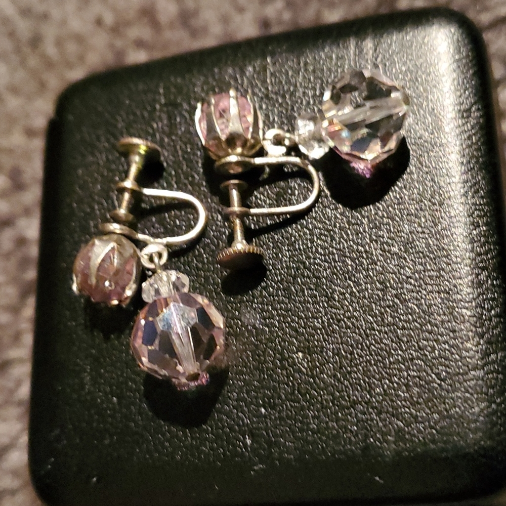 Vintage clip on earrings - Picture 6 of 7